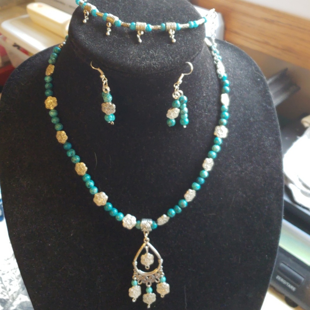 Turquoise and Tibetan silver jewelry set